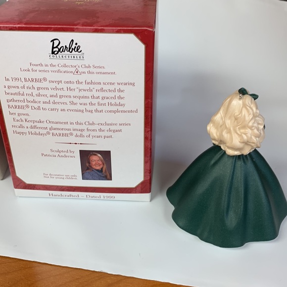 Hallmark Keepsake Ornament Collectors Club Barbie Doll 1999 edition. MIB - Picture 2 of 7